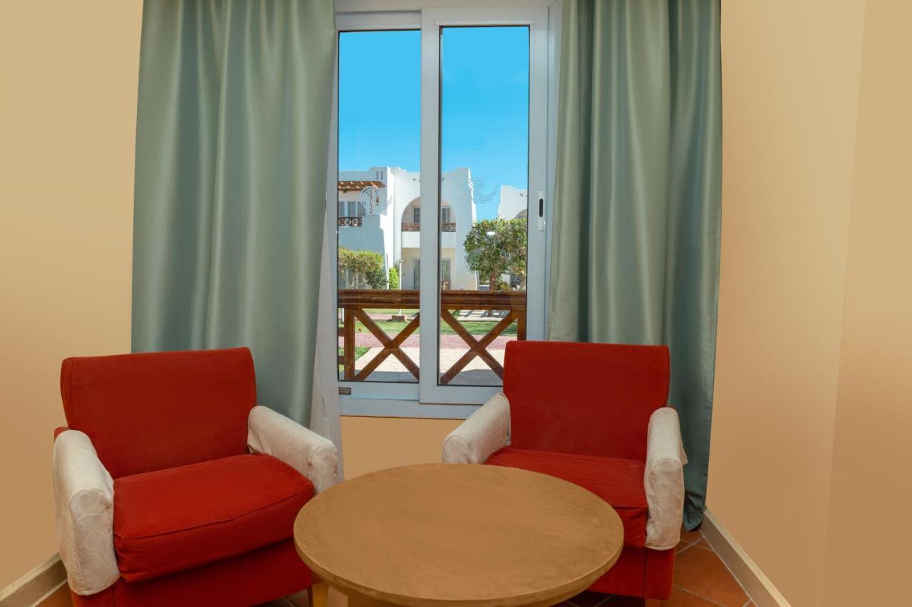 Hotel Sharm Dreams Vacation Club - Aqua Park Exterior foto A room at the hotel